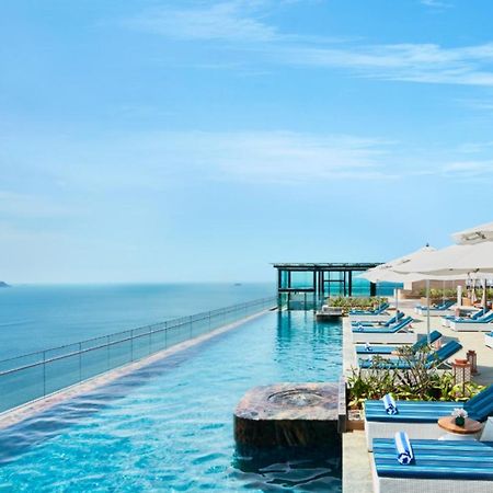 Taj Cidade De Goa Horizon, Goa Panaji Dış mekan fotoğraf The rooftop pool at the W Retreats & Spa, Phuket